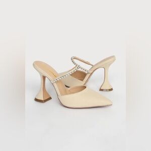Lulus mules ✨